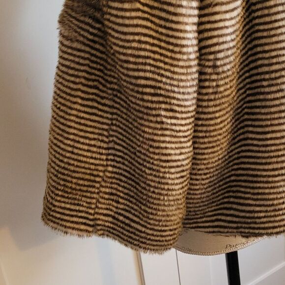 - Angie Faux Fur Jacket - Picture 7 of 13